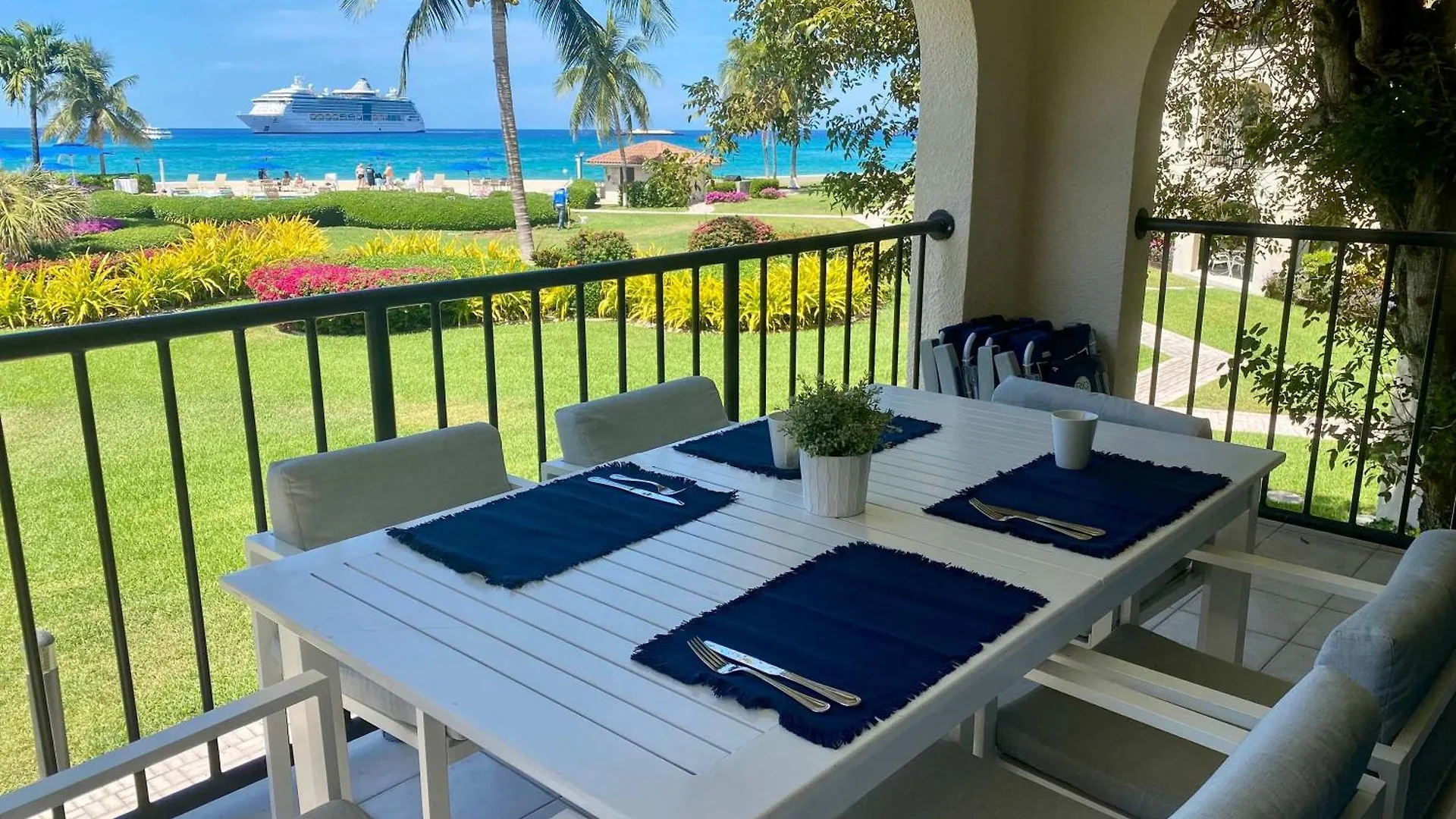 Oceanfront Condo On Seven Mile Beach contacts